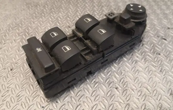 BMW 5 E60 E61 Electric window control switch 6951925