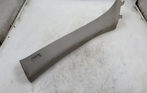BMW 3 E90 E91 (A) pillar trim 52107010