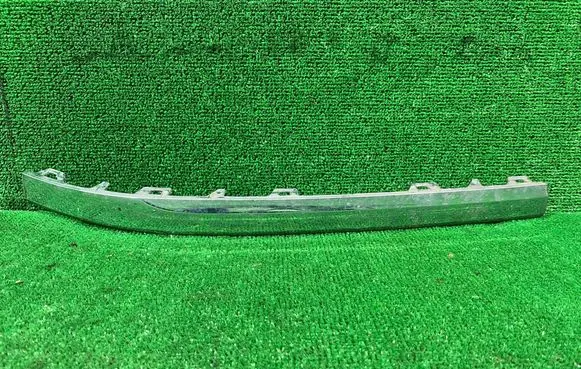 Volkswagen Touareg II Front bumper splitter molding 7P6853253