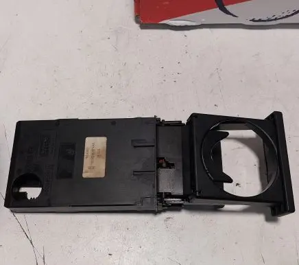 Volkswagen Sharan Cup holder 7M3858601 161002 YM21F04B197AAW