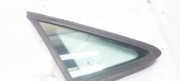 Volkswagen Touran I Front triangle window/glass 
