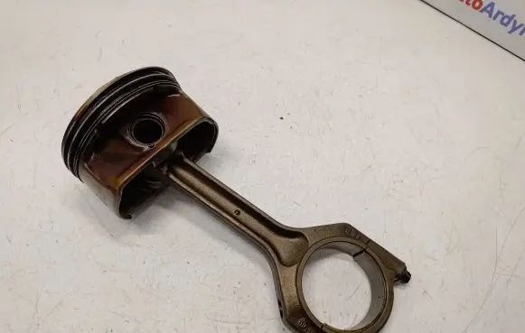 BMW 3 E90 E91 Piston with connecting rod 7560131 11257560131