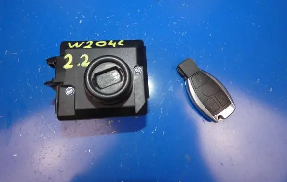 Mercedes-Benz C AMG W204 Ignition lock A2079052600 802970521806118