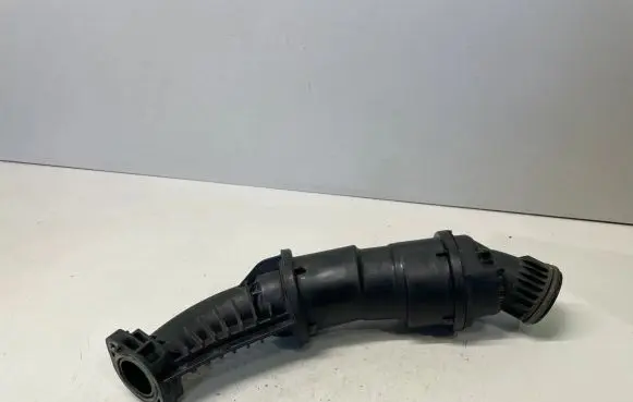 Volvo V60 Turbo air intake inlet pipe/hose 31431155