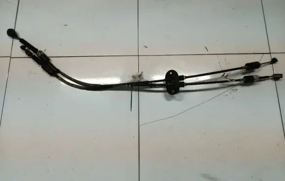 Ford Focus C-MAX Gear shift cable linkage 