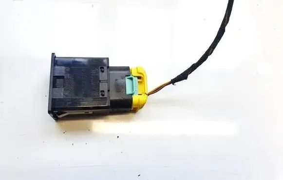 Passenger airbag on/off switch