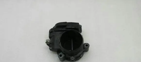BMW 1 F20 F21 Throttle valve 7243309