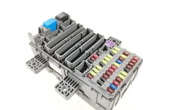 Honda Civic Fuse module 38200-SMK-307 SMG-E230