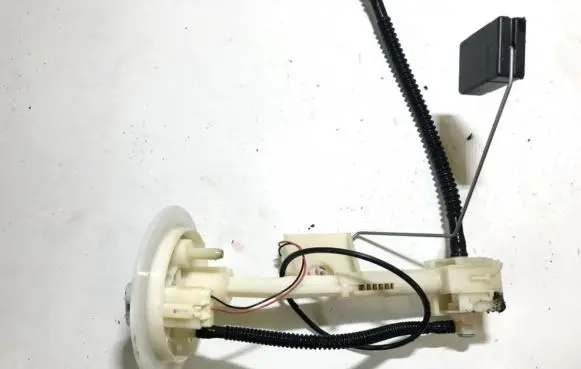 Lexus GS 300 350 430 450H Fuel level sensor 