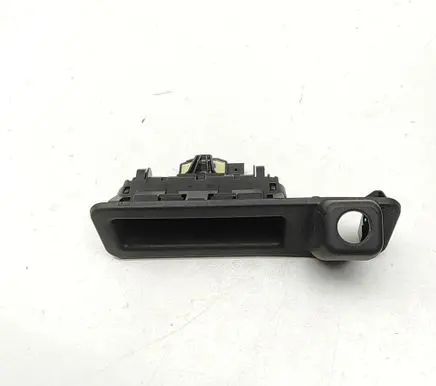 BMW X5 G05 Tailgate/boot open switch button 8494247