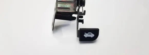 Hyundai Santa Fe Engine bonnet (hood) release handle