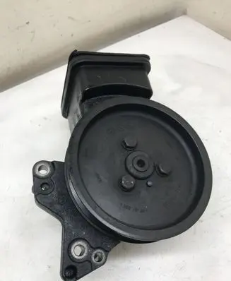 BMW 7 E65 E66 Power steering pump