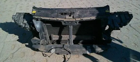 Volkswagen Touareg I Radiator support slam panel 7L0