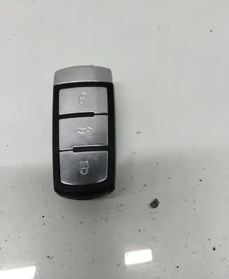 Volkswagen PASSAT B6 Ignition key/card