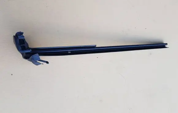 Volkswagen Eos Rubber seal rear door window/glass 1Q0839471G