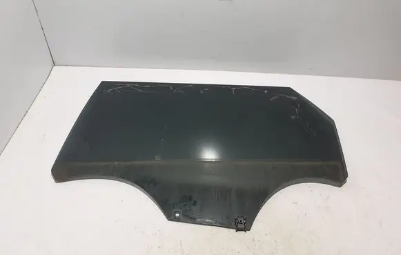 Peugeot 5008 Rear door window glass 9821234080