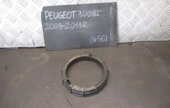 Peugeot 3008 I In tank fuel pump screw locking ring/nut 9633283880