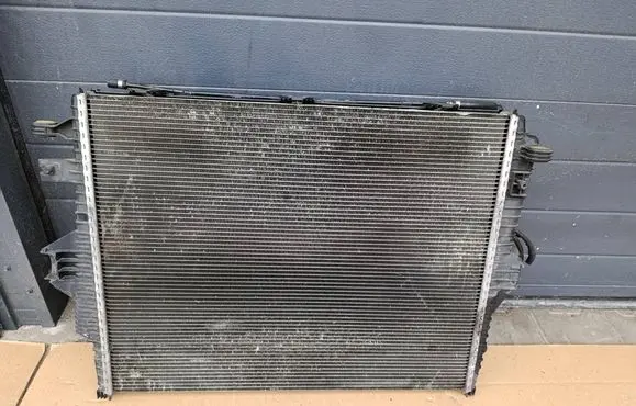 Volkswagen Touareg II Radiator set