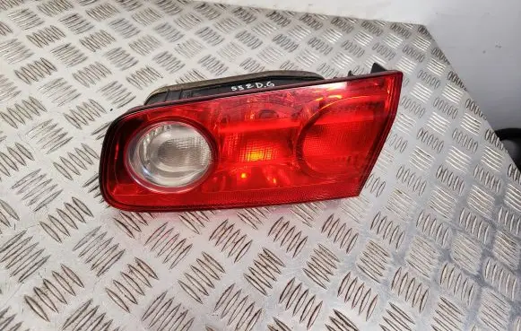 Renault Laguna II Tailgate rear/tail lights B74PH2 04032