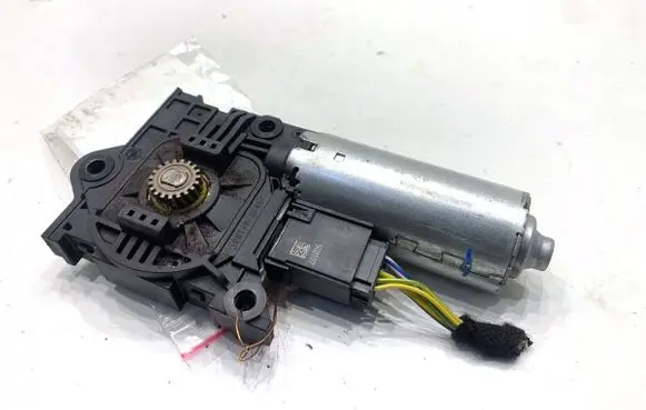BMW X5 G05 Sunroof motor/actuator 10041604A