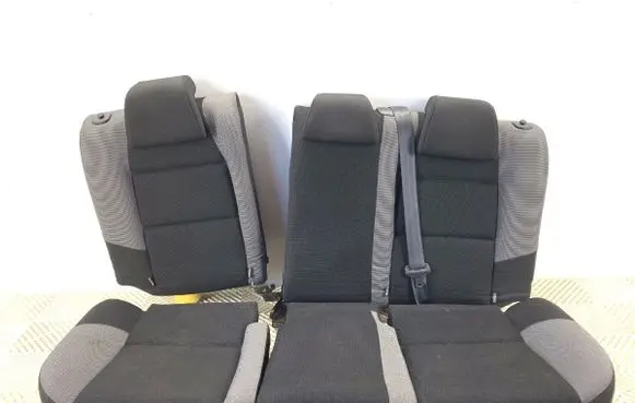 Peugeot 207 Second row seats 