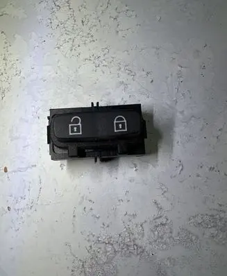 Volvo S80 Central locking switch button 30710475