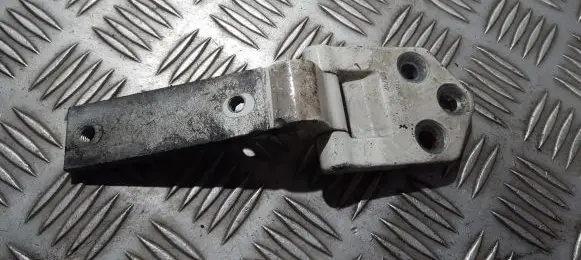 Volkswagen Caddy Rear door lower hinge 2k0827152c