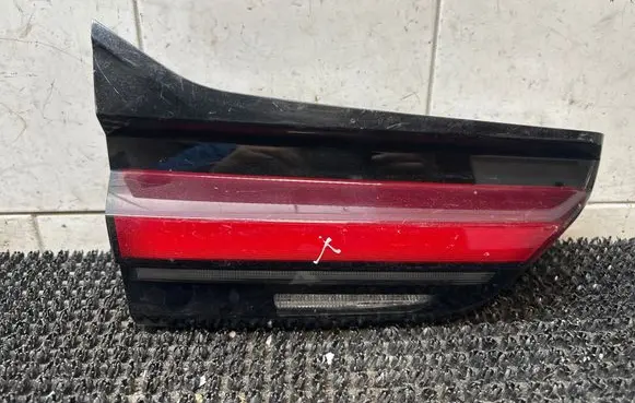 BMW 5 G30 G31 Tailgate rear/tail lights 8493829 662251 662000