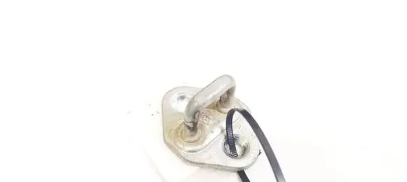 Toyota Avensis T220 Front door lock loop/hook striker 