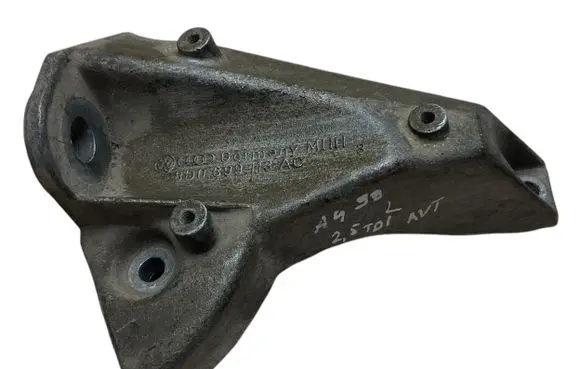 Audi A4 S4 B5 8D Engine mounting bracket 8D0399113AC