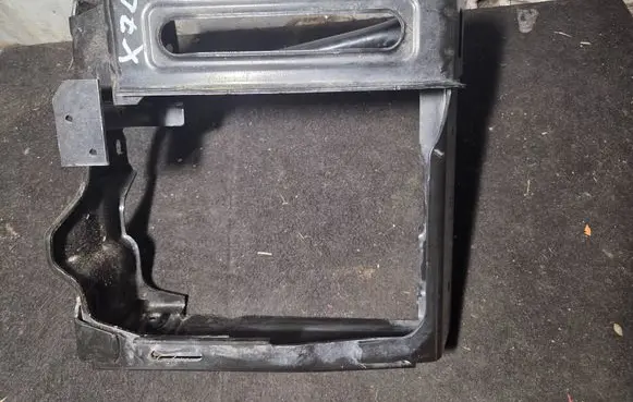 BMW X7 G07 Front bumper mounting bracket 7421883 17521610 1374790601