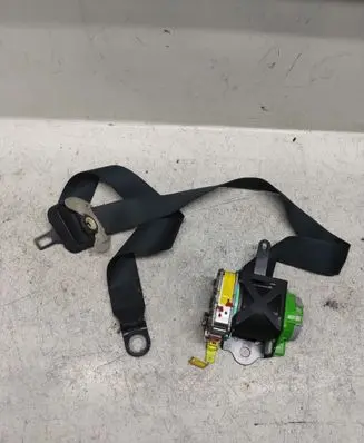 Toyota Verso Front seatbelt
