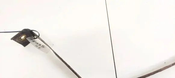 Fuel tank mounting bracket