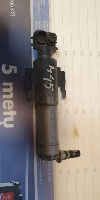 BMW 7 G11 G12 Headlight washer spray nozzle 7357354