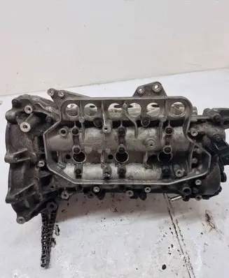 Nissan Navara D40 Engine head 8200871992