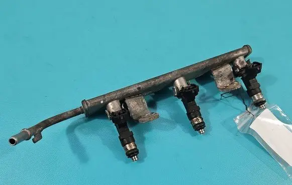Fuel injector
