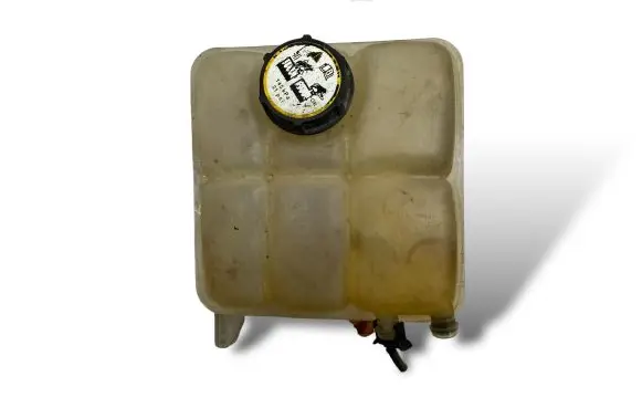 Ford Focus Coolant expansion tank/reservoir 8V618K218AE
