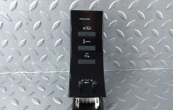 Mercedes-Benz S W221 Suspension ride height/mode switch A2218216751