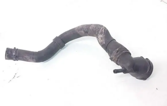 Volkswagen PASSAT B6 Engine coolant pipe/hose 3C0122101BM