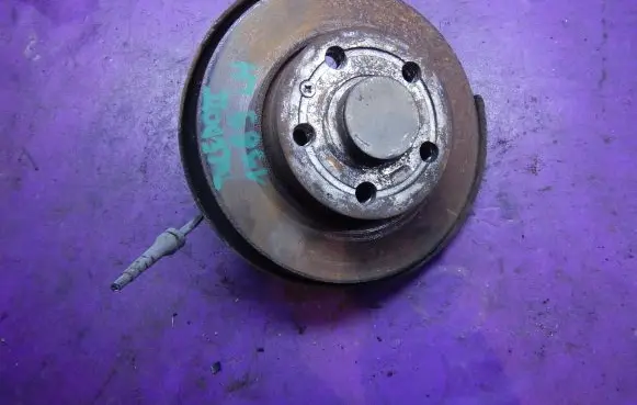 Seat Toledo II (1M) Rear wheel hub spindle/knuckle 