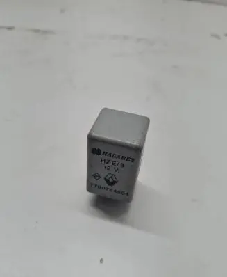 Volkswagen Golf IV Other relay 7700754504