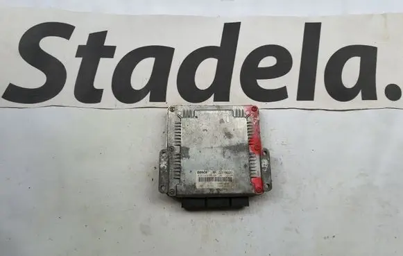 Renault Laguna II Engine control unit/module 8200153946 0281010556