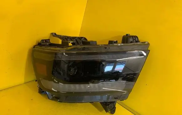 Dodge RAM 1500 DS Headlight/headlamp 123456
