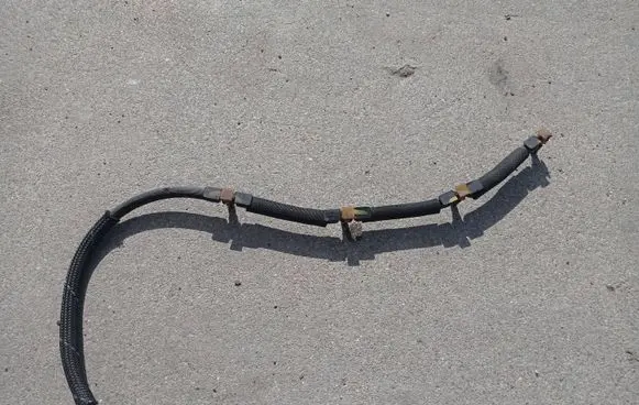 Fuel return line/hose
