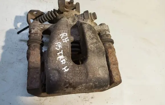 Opel Astra H Rear brake caliper