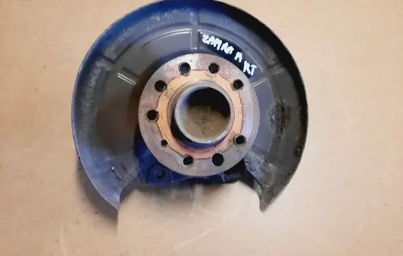 Opel Zafira A Rear wheel hub spindle/knuckle 
