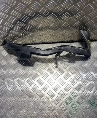 Subaru XV Headlight/headlamp mounting bracket