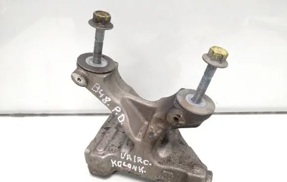 Honda CR-V Steering rack mounting bracket 100916j3m R10091230