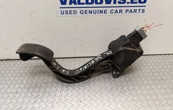 Citroen Berlingo Accelerator throttle pedal 0280755100 9681124880