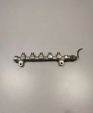 Hyundai i40 Fuel main line pipe